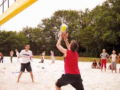Beacharena Angebot: Beachvolleyball Nutzungszeiten: Mai bis September, Donnerstag und Freitag 9.
