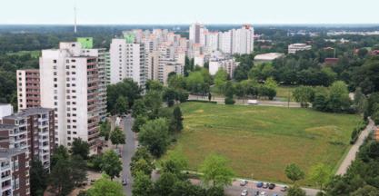 DIE BÜRDE DER VERGANGENHEIT 11 Lageplan und Eigentumsverteilung 2003 Lageplan und Eigentumsverteilung 2012 52 23 50 48 46 Andernacher Straße 21a Neuwieder Straße 19b 19a 17 15 13 11 7 23 21a