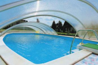 Schwimmbadabdeckungen Vöroka Schwimmbecken-Überdachungen Garantierte Qualität durch langjähriges Know-How Seit über 35 Jahren baut Vöroka für jede Schwimmbadanlage die passende Überdachung.