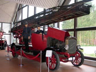 Der Benzinmotor konnte sich wegen seiner störanfälligen Nebenaggregate (Vergaser, Benzinleitung und Zündeinrichtung) bis zum Ersten Weltkrieg nicht bei den Wehren durchsetzen.