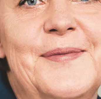 Von 1991 bis 1998 war sie Bundesministerin in der Regierung von Helmut Kohl.