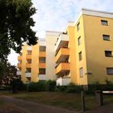 Z u den Wohnhausgruppen 28 und 30 gehören die Häuser Ostpreußendamm 53-55 sowie Giesensdorfer Straße 27-28f. Die 18.145 qm und 8.