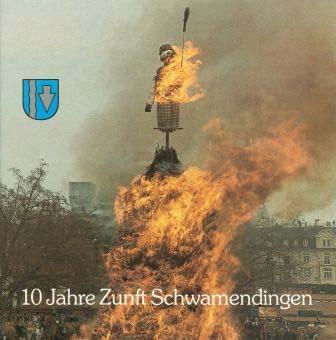 10 Jahre Zunft Schwamendingen 1975-1985 Titelbild Jubiläumsbuch Die Heimat zu ehren, dem Nächsten zu dienen, die Freundschaft zu pflegen, an die Zukunft zu glauben.