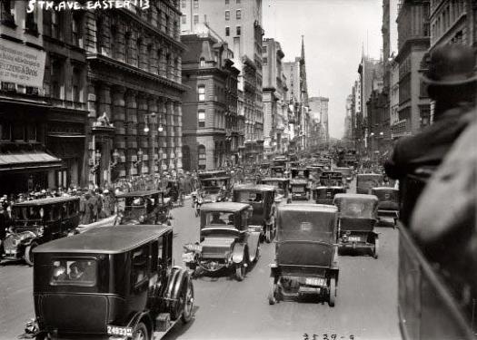 City Ostermontag, 1913: 5th Avenue, New York