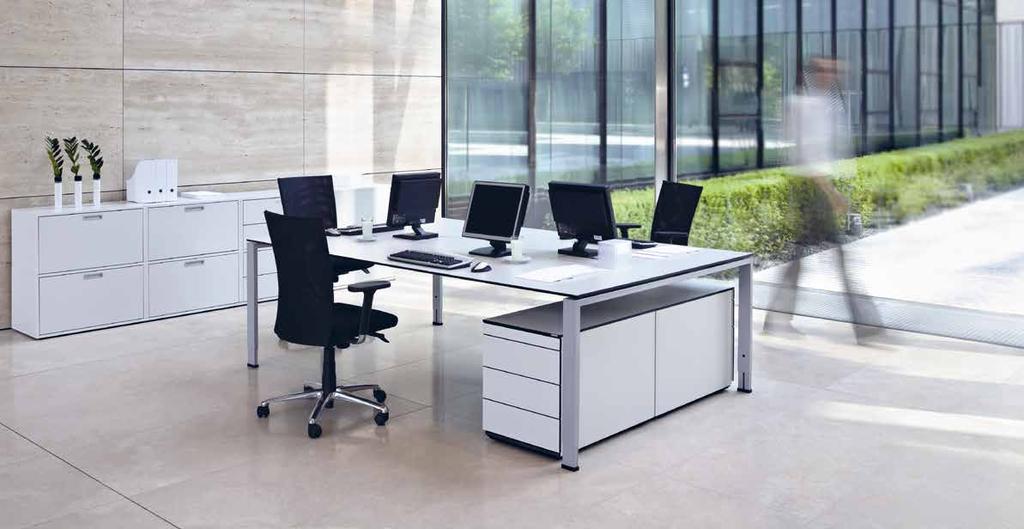VARIO ICON is absolutely ideal for creating large workspaces.