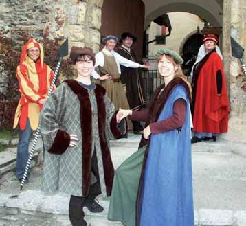 + Rundgang durch die Mittelalterausstellung und den Wehrturm mit Audio Guides + Besichtigung des Lungauer Landschaftsmuseums frei DAUER ca.