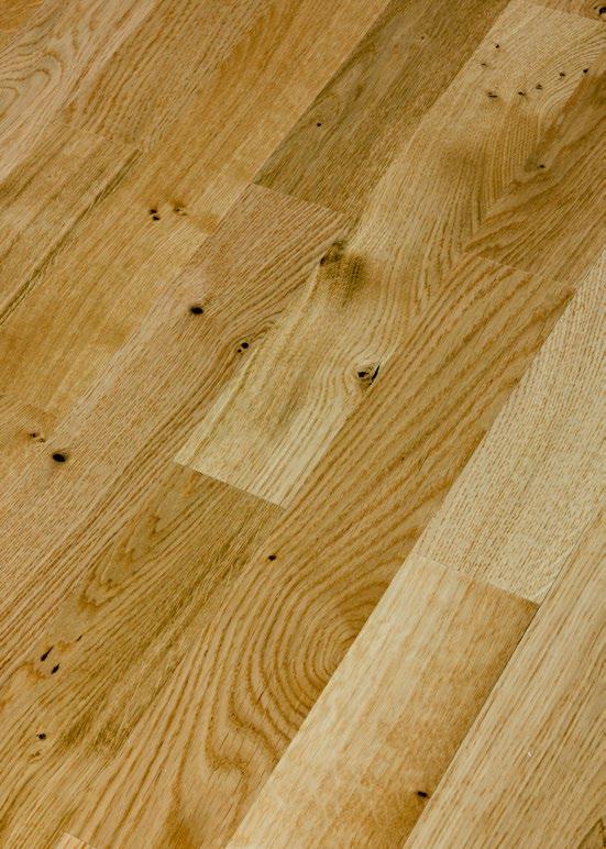 This grading of oak is one of our character selection of 2-layer oak flooring. This grading has knots, but is without sapwood. The surface is oil-waxed or lacquered.