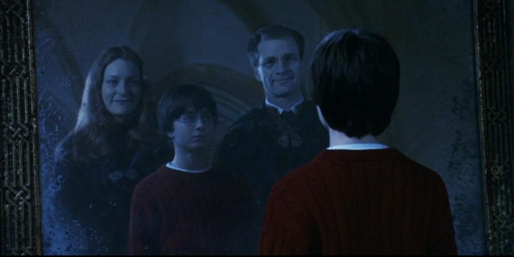 Analyse der Harry Potter Filme in Hinblick auf die Genre Coming-of-Age und Fantasy 23 Abbildung 5: Lili und James Potter 97 Als Harry in den Spiegel Nerhegeb guckt, welcher seinen sehnlichsten Wunsch