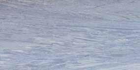 Das Fahrzeug raste mit 93 Metern pro Sekunde über eine unebene Eisfläche und die Spikes trafen 43-mal pro Sekunde auf das Eis.