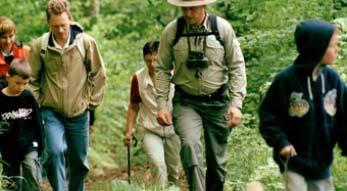wandern Ranger der Nationalparkverwaltung (geprüfte Natur- und Landschaftspfleger oder Großschutzgebietsbetreuer) oder Ehrenamtliche