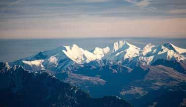 Ausbildung Hochtourenkurs mit Weißkugel Ziel: Vermittelt werden Kenntnisse und Fähigkeiten, die eine selbständige Durchführung von alpinen Bergtouren in unvergletschertem und leichtem vergletscherten