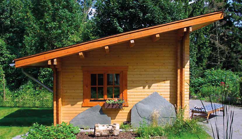 Steht nicht nur im Sommer bereit: Gartenhaus Scharbeutz, nach Kundenwunsch mit Pultdach gestaltet. IHR HAUS NACH MAß Individuell und natürlich.