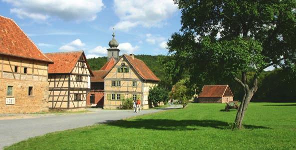 Saale oder Gersfeld, bei der Tourist-Information Bischofsheim oder im Bruder-Franz-Haus auf dem Kreuzberg (www.kreuzbergbus.de). Alle Angaben zum Tarif finden Sie auf Seite 14 / 15.