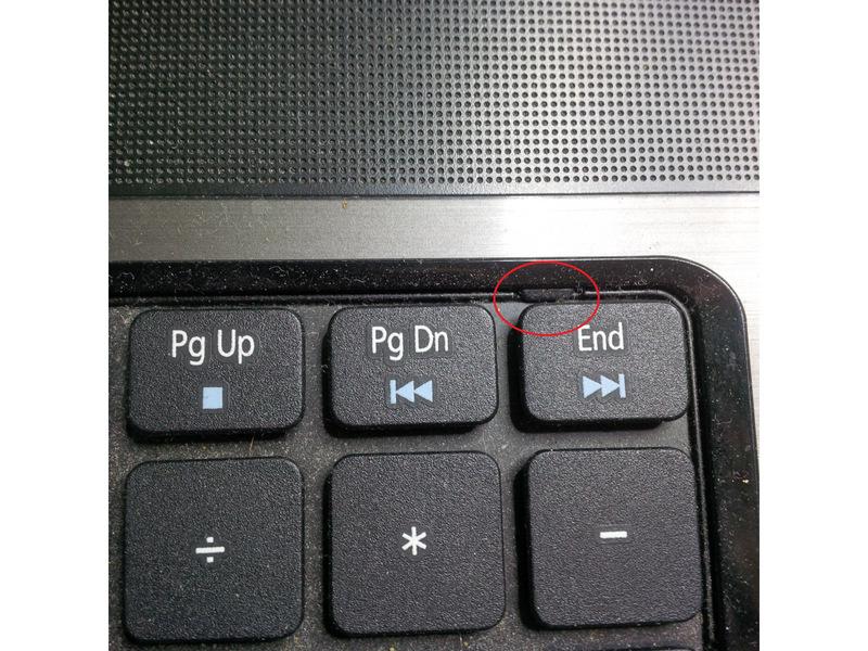 Sie haben die "Clips" weg von der Tastatur zu drücken.