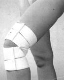 ECOBAND Kniebandage, einteilig dorsal geschlossen mit 2- fach Velcro-Klettverschluss. Stufenlos verstellbar. Bandage pour le genou, une pièce, cousu derrière avec fermeture Velcro. Taille adaptable.
