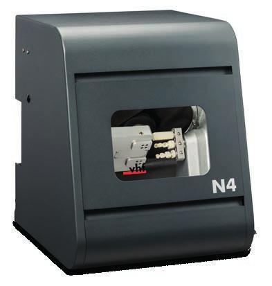6 N4 Impression automatischer Wechsler für 8 Werkzeuge Die beiden herausnehmbaren Wechselstationen für jeweils vier Werkzeuge bestücken Sie mit wenigen Handgriffen.