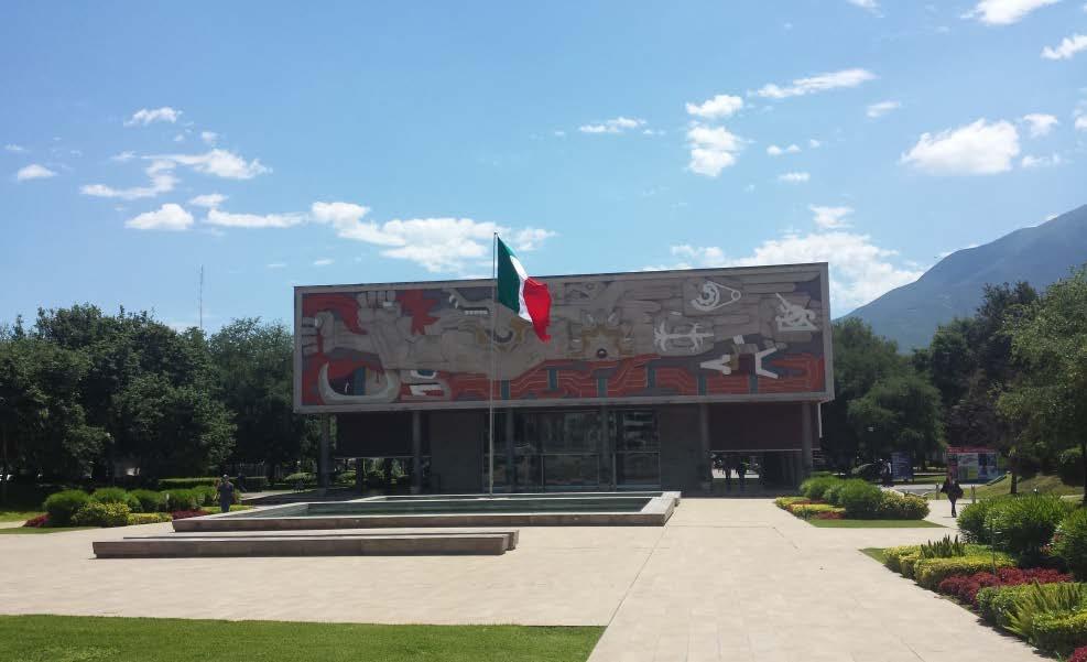 Tecnológico de Monterrey Privatuniversität nah am Berg Cerro de la Silla in Monterrey Ich habe mich für Mexiko entschieden, da ich eine Kultur kennen