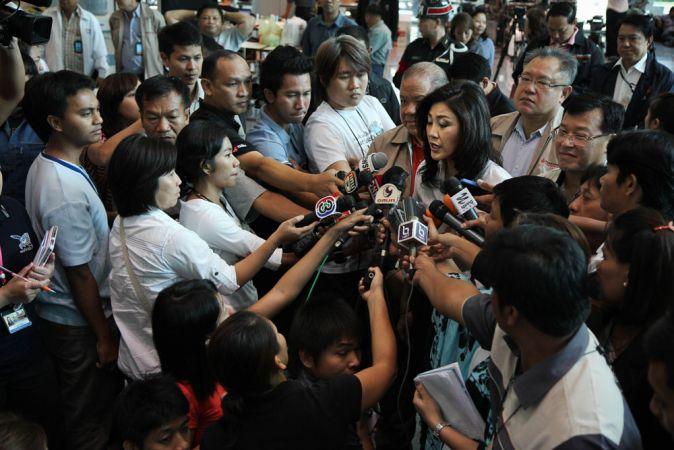 Thailand, Bangkok, Energieministerium, Sonntag, 30.10.2011. Thailands Ministerpräsidentin Yingluck Shinawatra gibt ein interview zur Lage der Flut in Bangkok.