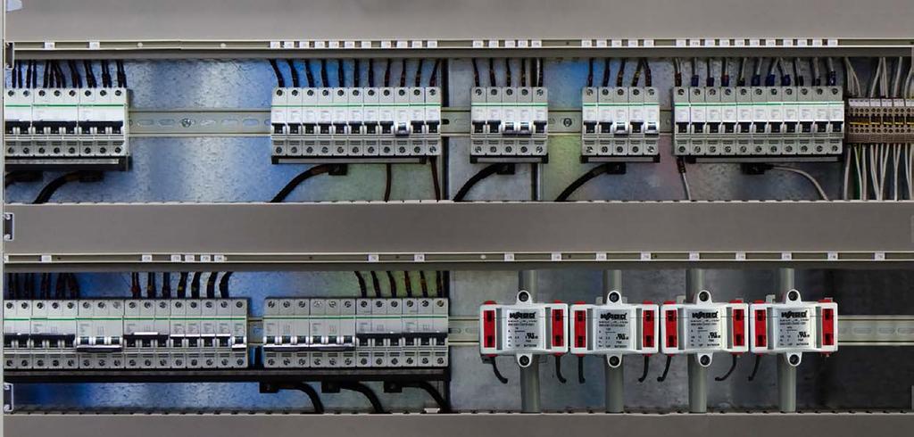 JUMPFLEX -STROMMESSUMFORMER Serie 857 Der Strommessumformer 857-550 dient zur Erfassung von Wechsel- und Gleichströmen AC/DC 0 1 A sowie AC/DC 0 5 A und wandelt das Eingangssignal ausgangsseitig in