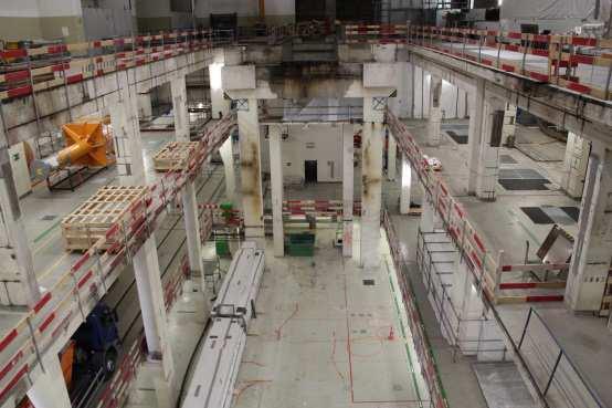 Reaktordruckbehälter-Deckel Reaktordruckbehälterist samt