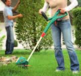 Rasenkanten schneiden 17 Gepflegt bis an die Rasenkanten. Geräteauswahl nach Maß. Den Abschluss der perfekten Rasenpflege bilden die Stellen, die Sie mit Ihrem Rasenmäher nicht erreichen.