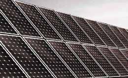 Photovoltaik / Photovoltaikanlage (PV-Anlage) Allgemeine Information 11.0 Funktionsweise der PV-Anlage irkungsgrad und tatsächlicher Ertrag Aus Sonnenlicht wird direkt elektrischer Strom erzeugt.
