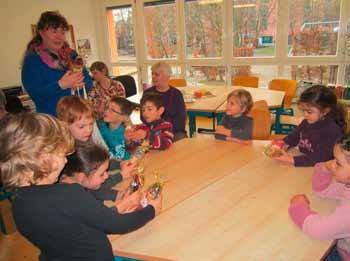 Sehenswertes im Januar 2016 Püppchen für die Kunstgruppe des Kindergartens Die Frauen der Handarbeitsgruppe, allen voran Frau Kramer und Frau Raake, haben