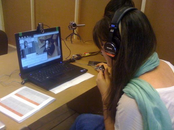 TELENOID Bedienung erfolgt über Notebook Notebook mit Kamera und Mikrofon ausgestattet Stimme des Operators