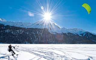 Madulain wartet mit einer abendlichen, idyllischen Schneeschuhwanderung mit anschliessendem Fondueplausch in einer gemütlichen Alphütte auf Sie.