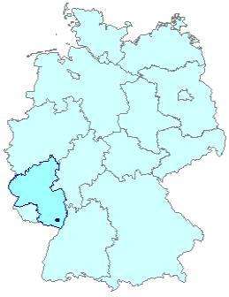 Anteilen von In- und Ausländern o der Geburten- und Sterbeentwicklung o den Zu- und Fortzü In Deutschland und in Rheinland-Pfalz ist der demografische Wandel gekennzeichnet durch rückläufige
