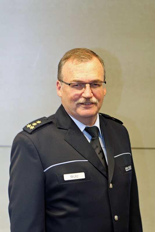- 10 - Norbert Walz - stellvertretender Leiter Polizeipräsidium Stuttgart geboren am 05.01.