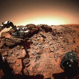 Wasser ist der Schlüssel zu den uns bekannten Lebensformen und ein Indiz dafür, dass der Mars in der Vergangenheit ein Lebensraum für mikrobielles Leben gewesen sein könnte und vielleicht sogar immer