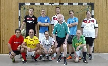 Turnen! Wettkampfsport Fußball Fußball Fußball mit Spaß für alle Altersgruppen Mitmachen kann jedermann, sofern er Spaß und Bewegung möchte.