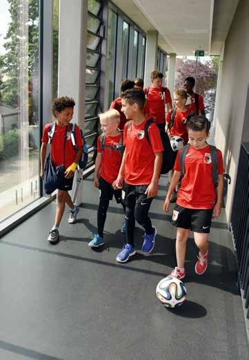 Eliteschule des Fußballs Sport ist an der Heinrich-von-Buz Realschule mehr als nur ein Schulfach. Seit 2007 besteht eine Kooperation zwischen Schule und FCA.