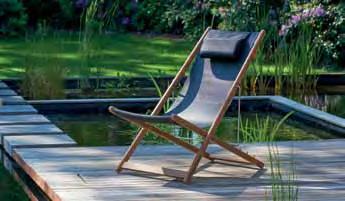 De Kate relax chair is leverbaar in de kleuren zwart, wit en taupe.