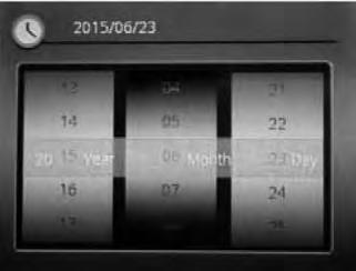 Datum einstellen 2. Drücken Sie die Links (16)- oder Rechts (12)-Taste, bis das Menü Time & Date angezeigt wird. Zeit einstellen 2.