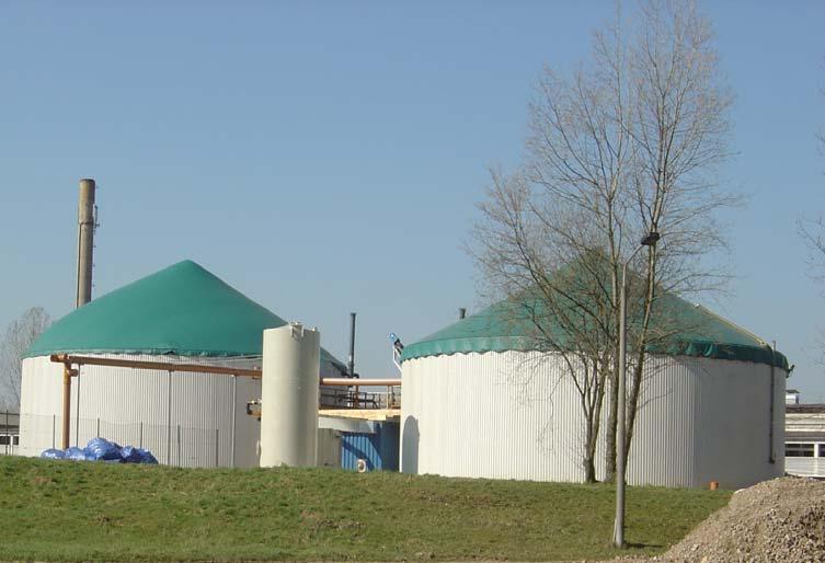 Alkohole Wasserstoff Kohlendioxid Biogas Methan Kohlendioxid hydrolytische fermentative Bakterien acetogene methanogene Bakterien Biologisches System kaum direkter Einfluss auf