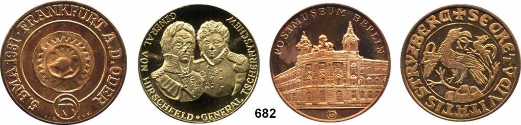 ..Meist prägefrisch 100,- 681 KULTURBUND - S T R A L S U N D: Medaillen der Fachgruppe Numismatik 1978 (Münzausstellung Bezirk Rostock), 1984 (750 Jahre Stralsund) und 1985