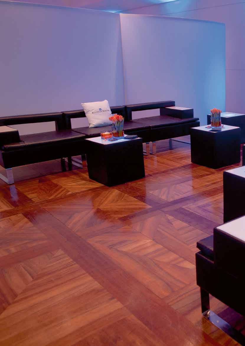 Mobiliar Mobiliar Lounge- & Designmobiliar 8 Stühle & Tische 16 Theken, Bar- &