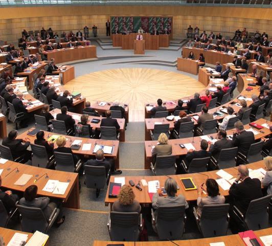 Landtag am Rhein der Bürgerinnen und Bürger für politische, kulturelle und wirtschaftliche Veranstaltungen und formlose Begegnungen mit den Abgeordneten.