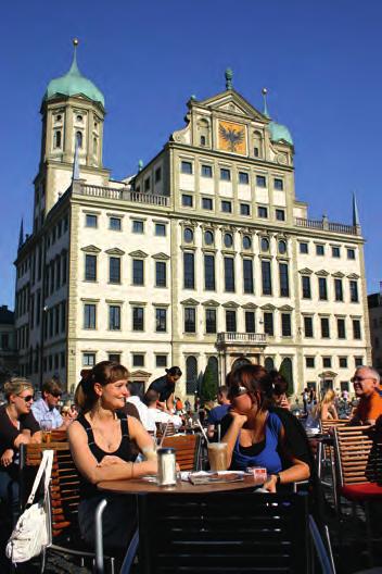 6 Starting off the day with a cup of coffee at the town hall square The Perfect Day Augsburg for the day-tripper Are you visiting Augsburg for one day only?