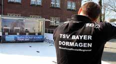 Der Sieg beim Wettbewerb ging tatsächlich an einen Handballer: Torwart Sven Bartmann war im direkten Vergleich mit seinem Teamkollegen Jonathan Eisenkrätzer beim