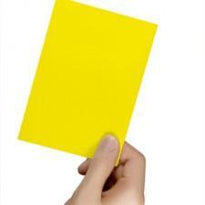 Verwarnung Verwarnung = gelbe Karte SR zeigt gelbe Karte Sekretär trägt Verwarnung bei dem