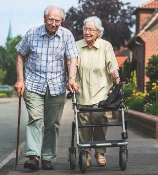 Gesund älter werden / Seniorengesundheit Grundgedanken Die Zielgruppe Senioren ist breit.