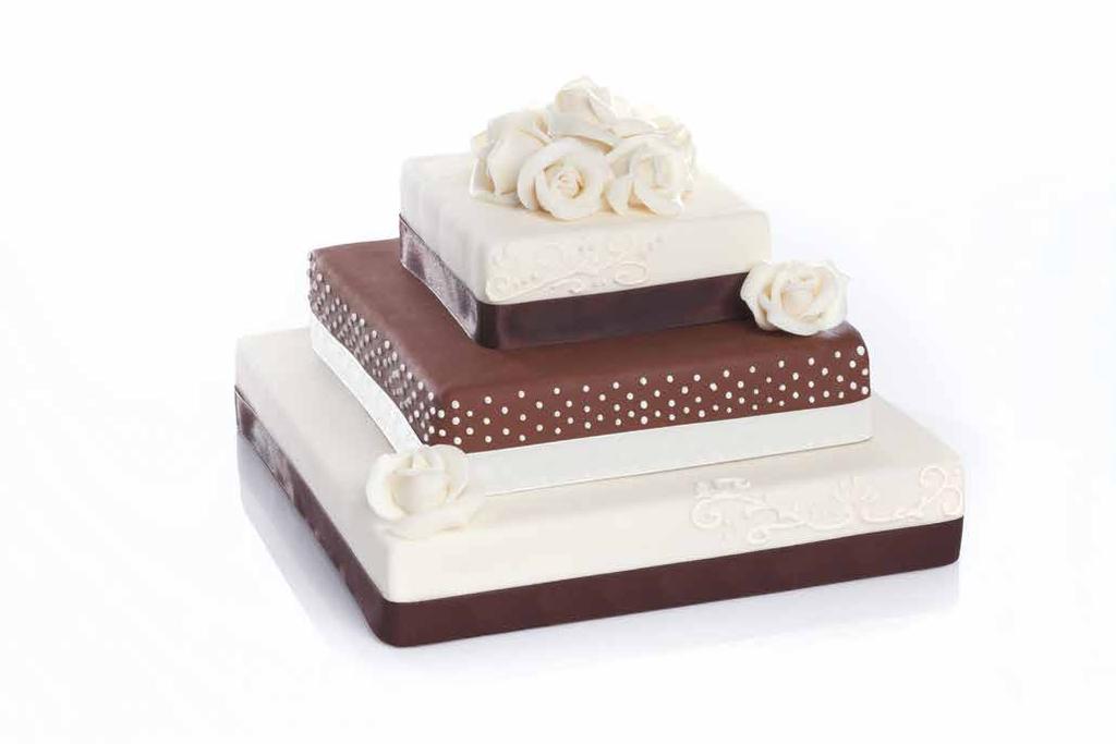 Hochzeitstorte Schloss Orth Nuß-, Sacher-, Trüffel-Masse Rosenbouquet alleine: 20,- Euro Ca. 20 cm x 20 cm Stück: 15 60,- Euro Ca.