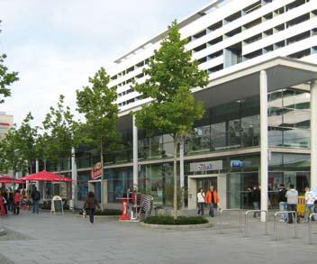 400 m² Verkaufsfläche Hauptbahnhof 1 800 m² Verkaufsfläche Prager Straße 4 1 600 m² Verkaufsfläche Neumarkt 5 300 m²