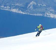Ski fahren Die Seilbahn, die Malcesine und den Monte Baldo verbindet, bringt Besucher zur Bergspitze und bietet dabei einen einmaligen Blick auf den Gardasee.