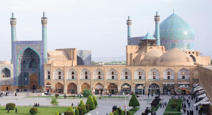 Der Orient Silk Road Express Isfahan Stadt der Moscheen, Paläste, Gärten 8. Tag Pilgerstadt Mashhad Nach dem Frühstück fahren Sie per Bus in Richtung Iran.