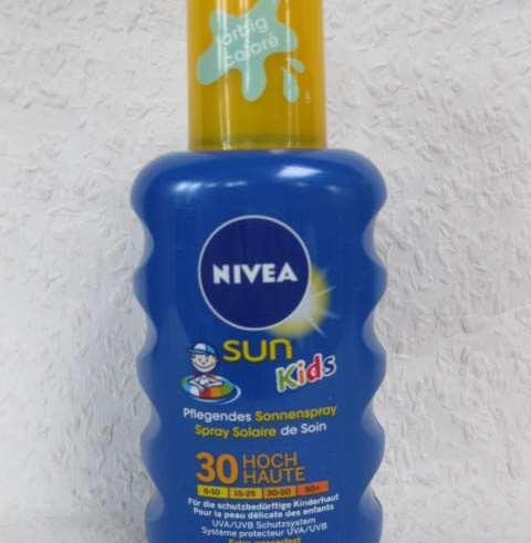 101119_200ml_Nivea Sun Kids LSF30 Körperpflege: Nivea Sun Kids LSF30 Nivea Sonnenmilch für Kinder; pflegendes Sonnenspray farbig; LSF 30; wasserfest Inhalt: 200ml