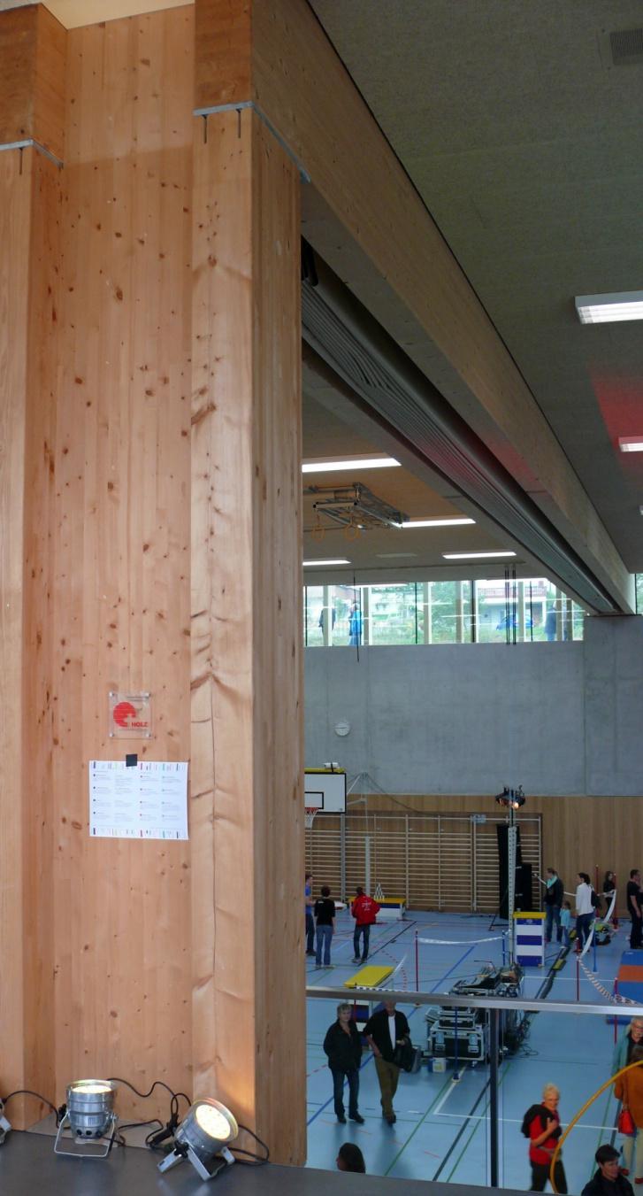 Rechenbeispiel Grossobjekt Ist Schweizer Holz wirklich teuer? Selbst bei einem grossen Objekt - einer Turnhalle, einer Überbauung oder einem Verwaltungsgebäude - liegen die Mehrkosten bei ein paar 10.
